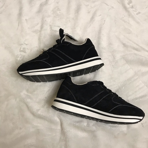 Zara Shoes - Zara fashion running black sneakers-size 6